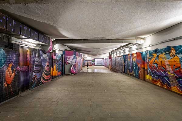 Blank walls are criminal - Sofia - Graff express