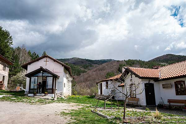 Пътека на здравето - село Кладница - хижа Селимица - манастира